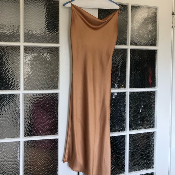 Gold formal dress - Picture 2 of 2